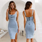 Figurbetontes Camisole-Kleid aus Denim mit U-Ausschnitt,Schlitz und verstellbaren Trägern