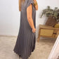 Ärmelloses einfaches elegantes plissiertes Kleid