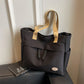 Trendige Großraumtasche mit mehreren Fächern