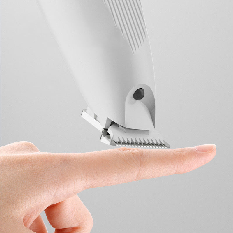 Effektiver Sicherheitsrasierer für Haustiere mit LED-Licht