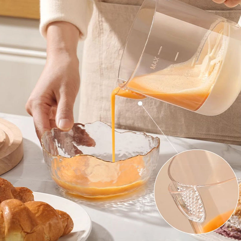 Multifunktionaler, von Hand bedienbarer Eierverrührbecher mit Maßskala