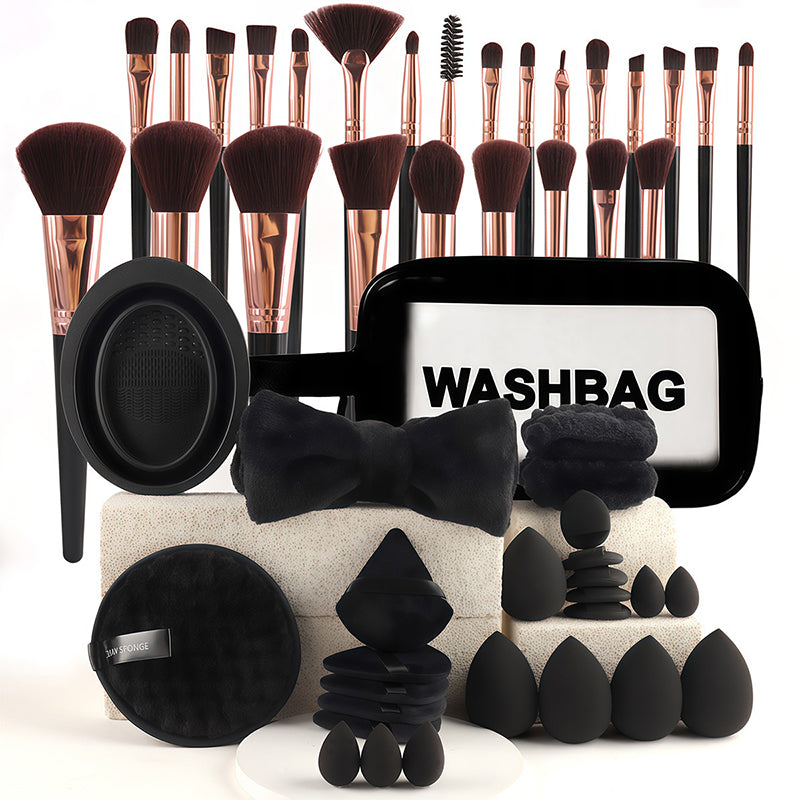 All-in-One-Set mit Make-up-Pinseln und -Schwämmchen