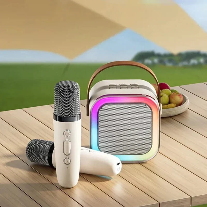 Kleine Karaoke-Anlage für Kinder mit drahtlosen Mikrofonen